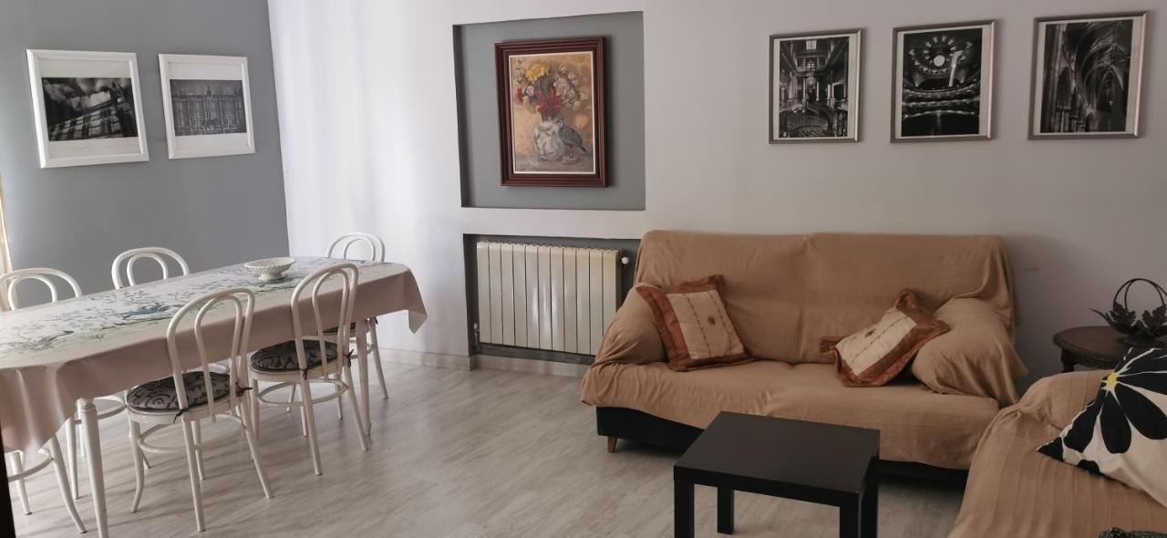 Villa "Luna De Segovia" Leganes Ngoại thất bức ảnh